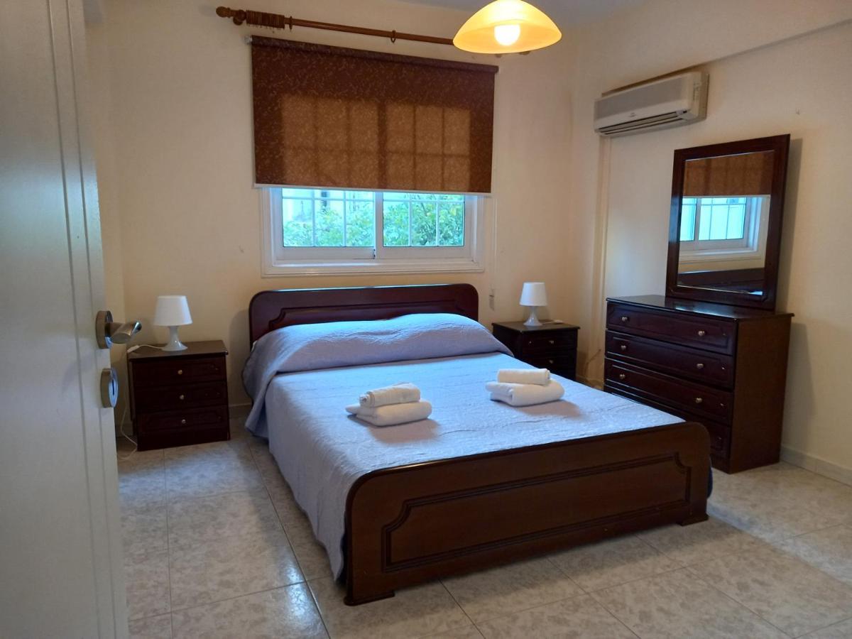 2 Bedroom Apartment Near Finikoudes Lárnaka Kültér fotó