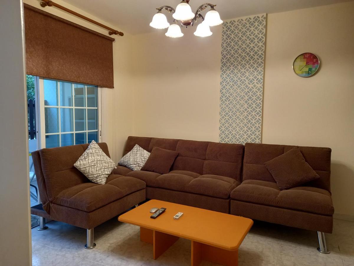 2 Bedroom Apartment Near Finikoudes Lárnaka Kültér fotó